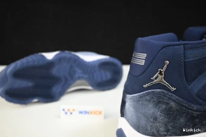 Navy”  AR0715-441 Jordan 11 “Midnight Air 0718